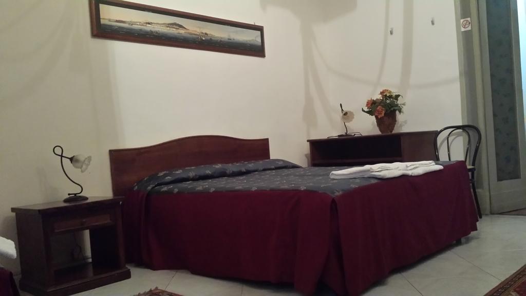 Vierbettzimmer mit privatem externen Bad